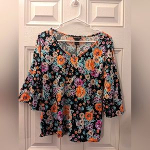 Kristin Nicole Floral Blouse Size M-L